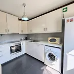 06 Sra Da Rocha - Casas & Papeis * Porches (Algarve)