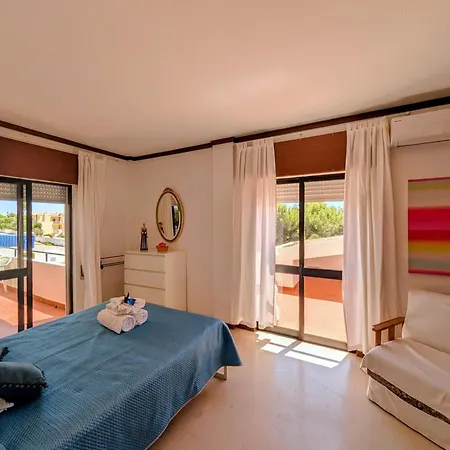 Apartment 06 Sra Da Rocha - Casas & Papeis