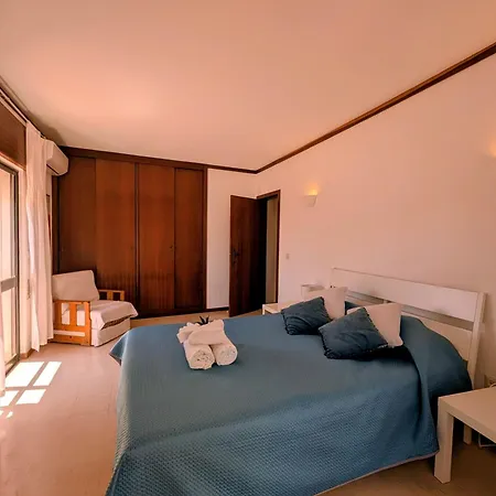 06 Sra Da Rocha - Casas & Papeis * Porches (Algarve)
