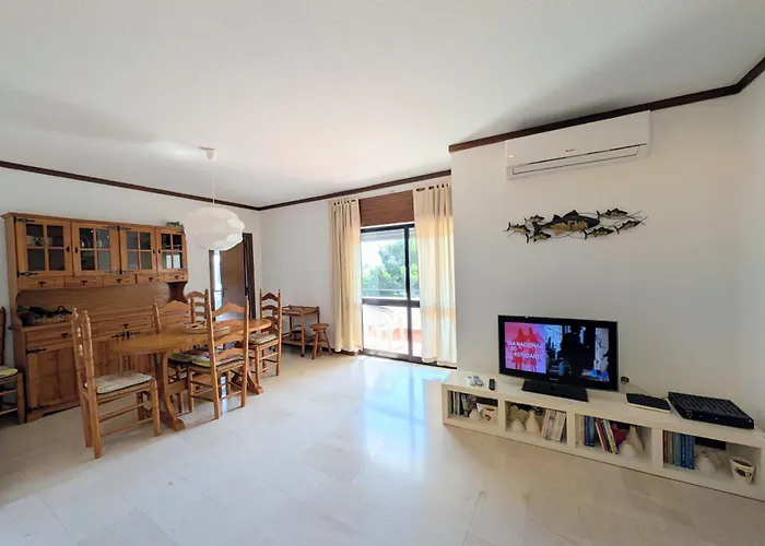 06 Sra Da Rocha - Casas & Papeis Porches (Algarve)